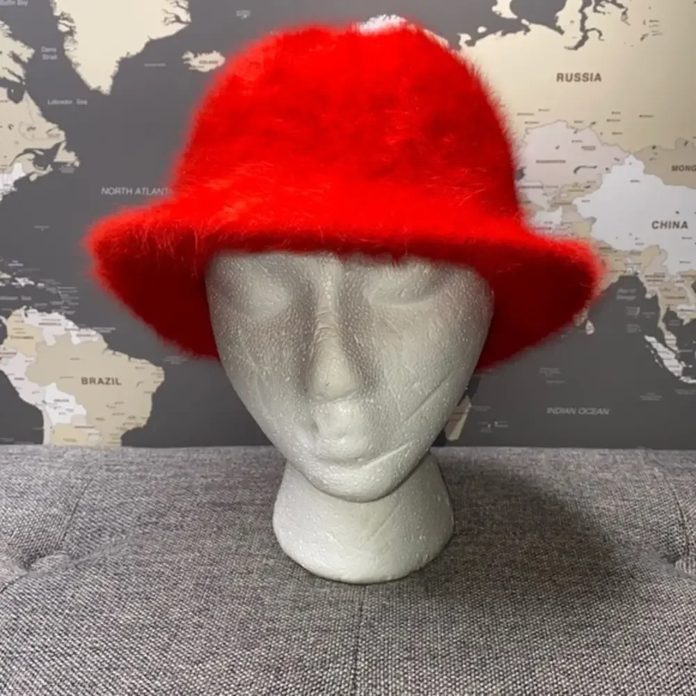 Vintage Red Angora Blend Fuzzy Cloche Bucket Hat – Soft & Cozy - Picture 2 of 8